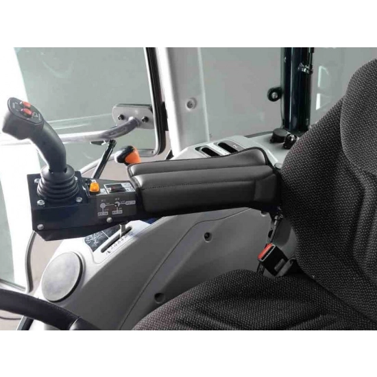 Traktor ISEKI TG 6687 AHLK